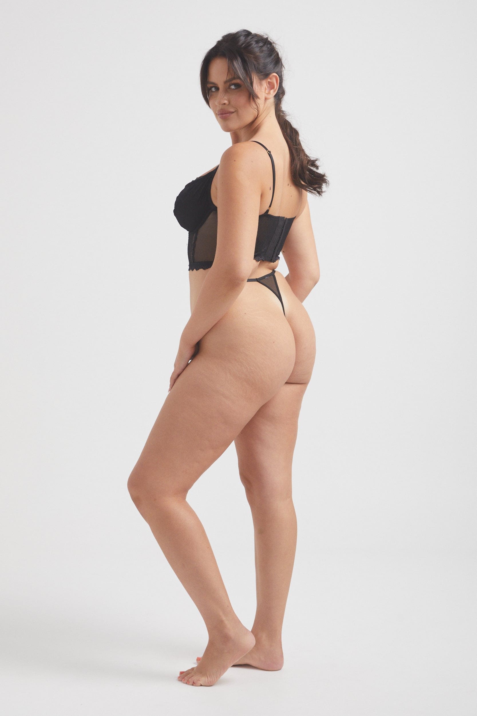 Emily Bustier - Black